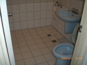廁所漏水 (27)